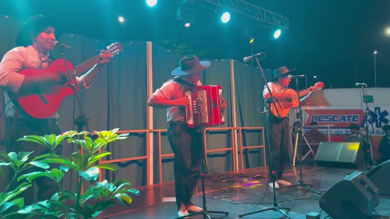Cristian Huenelaf y su Conjunto - Aniversario de el Bolson