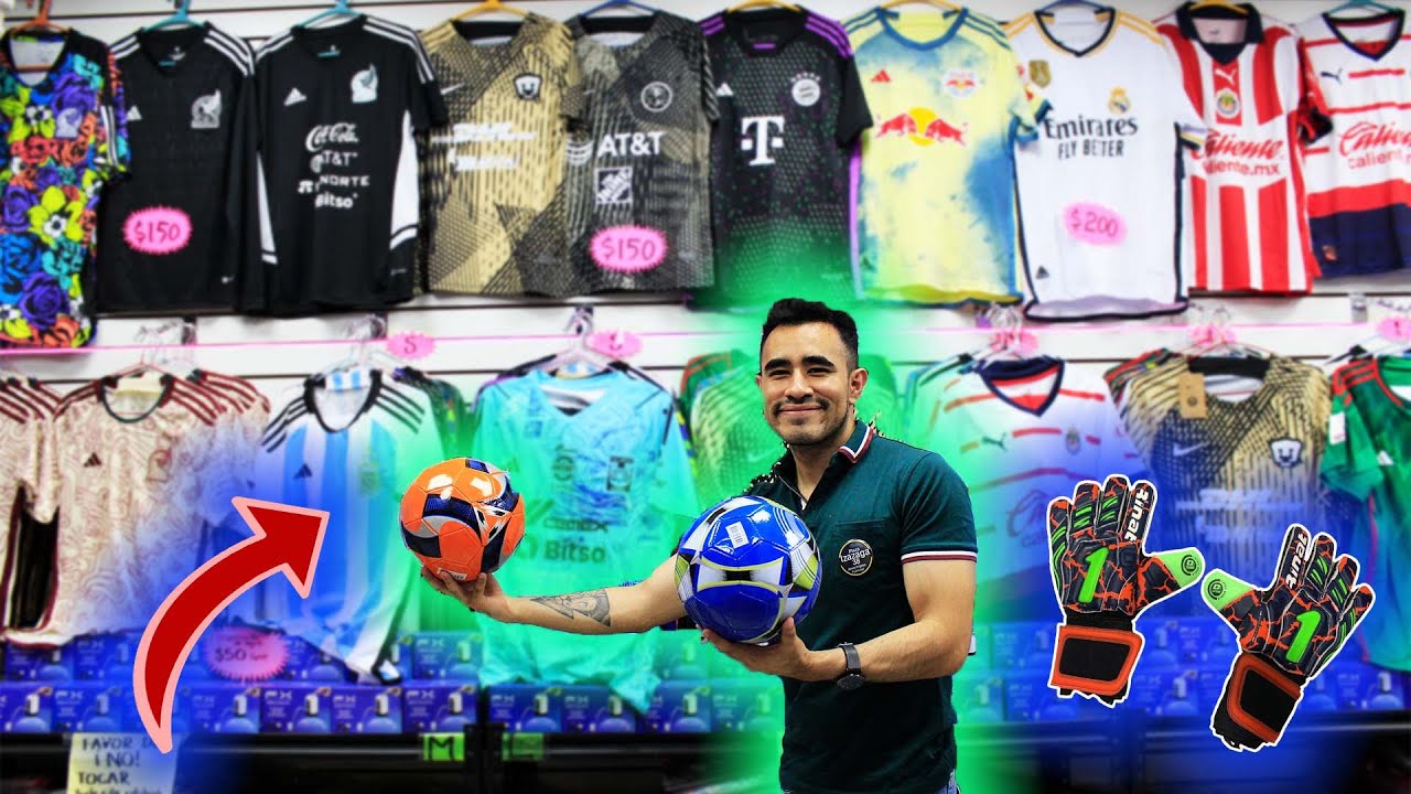 ARTÍCULOS DE FUTBOL⚽ en Plaza Izazaga 89 | Balones | Uniformes | Guantes