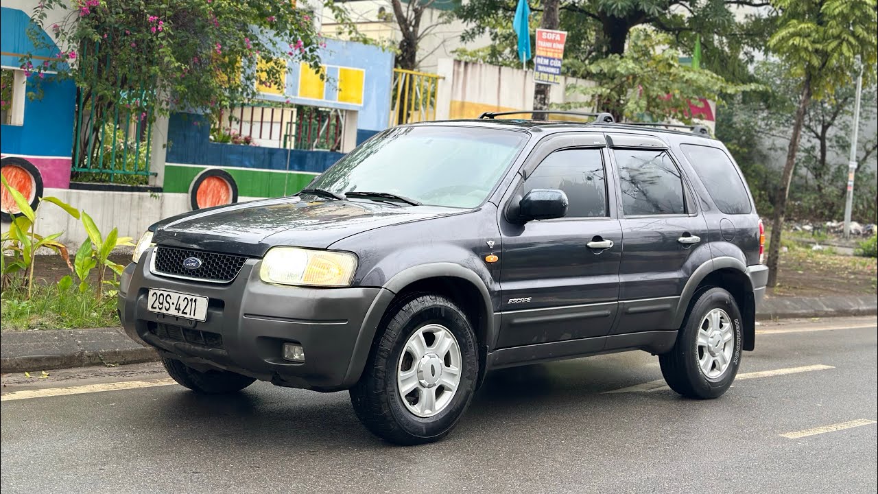 58tr FORD ESCAPE 2002 Stđ xe gia đình cực đẹp full đồ alo 0358961848