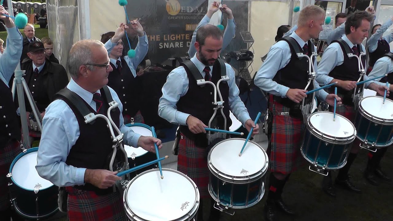 Worlds 2014 - Shotts & Dykehead Caledonia Pipe Band Drum Corps Salute