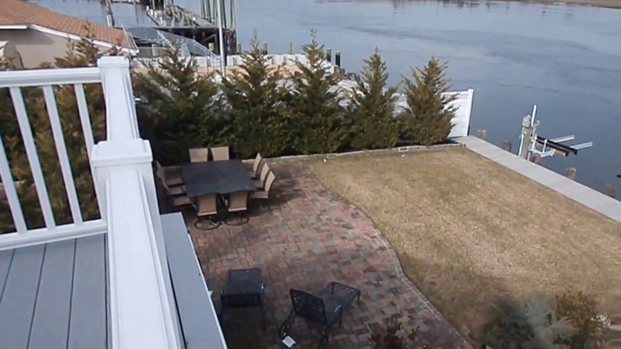24 Bayside Dr Point lookout, NY *New Waterfront Beach Rental *Hug Real Estate 516-431-8000