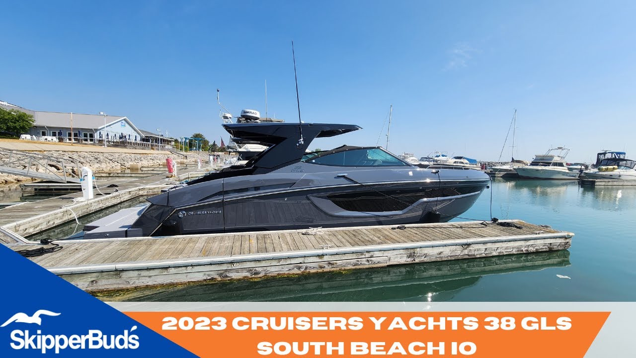 2023 Cruisers Yachts 38 GLS South Beach IO Yacht Tour SkipperBud's