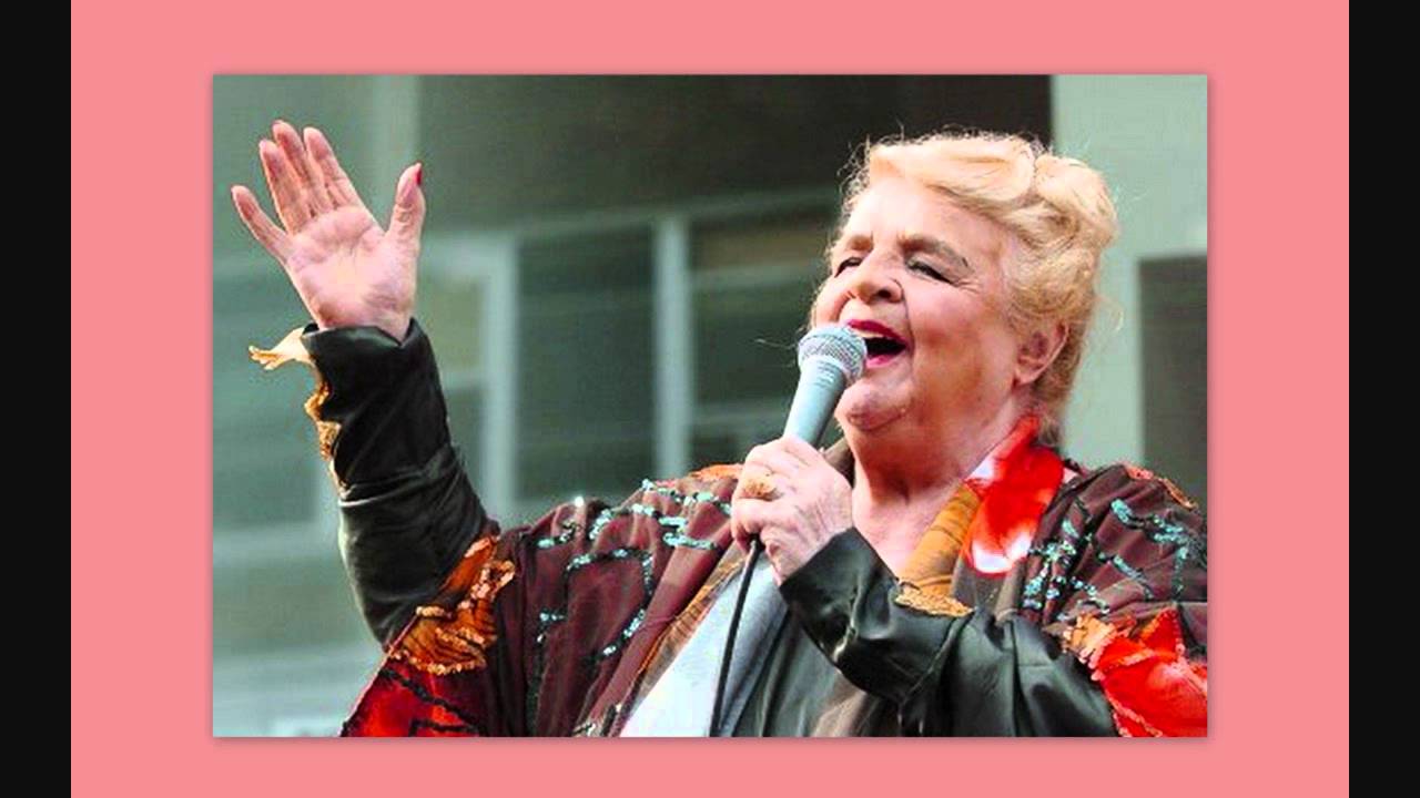 ☺ ☺ ☺ Hommage à Madame Alys Robi - Laissez-moi encore chanter