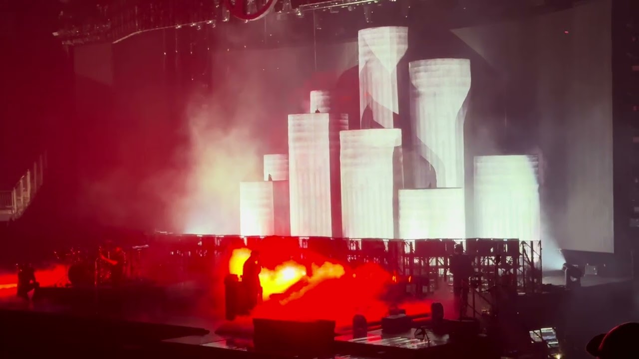 Twenty One Pilots - Nico and the Niners - Heavydirtysoul - Live O2 Arena London - 2025-05-13