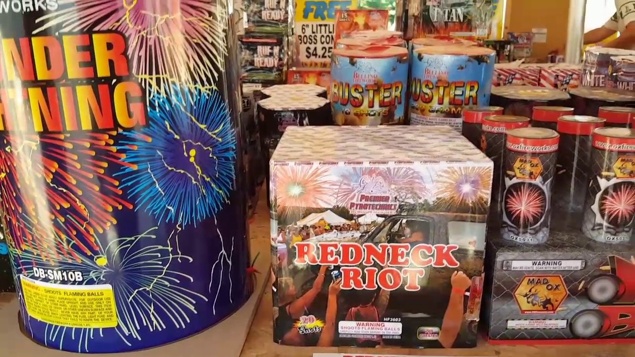 FIREWORKS SHOPPING! GIANT MORNING GLORYS COLOR SMOKEBOMBS SNAKES