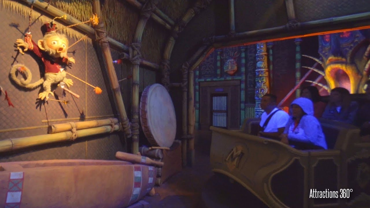 [4K] Mystic Manor Ride - Impressive Trackless Ride - Hong Kong Disneyland 2017