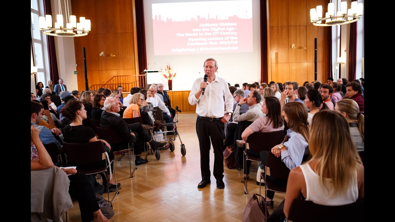 Anthony Giddens opens the Academic Year 2015/16 at the Hertie School