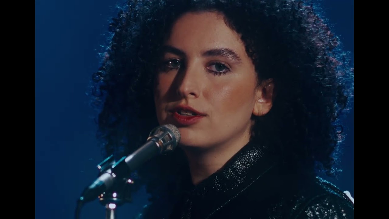 Não Vou Te Esquecer - Dora Morelenbaum (clipe oficial)