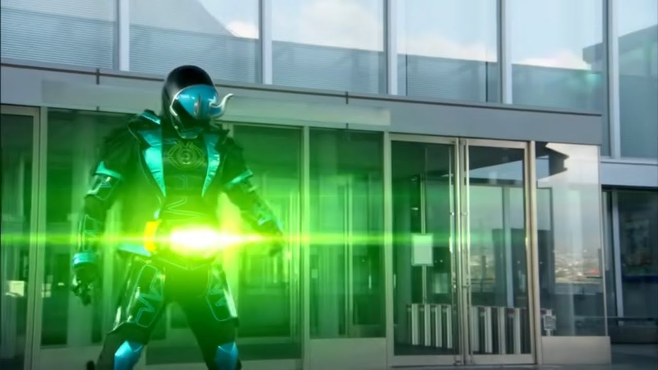 仮面ライダースペクターVS仮面ライダーマッハ  Kamen Rider Specter VS Kamen Rider Mach 