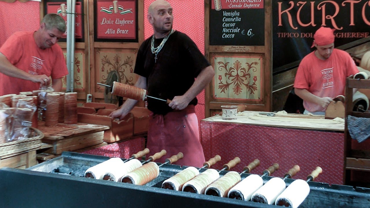 Hungary Street Food. Making Chimney Cakes 'Kurtőskal&aacute;cs'