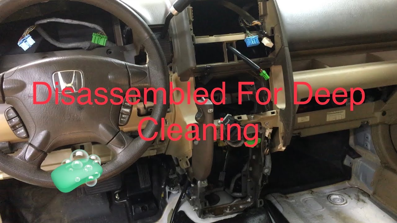 Honda CR-V dashboard and instrument panel disassembly