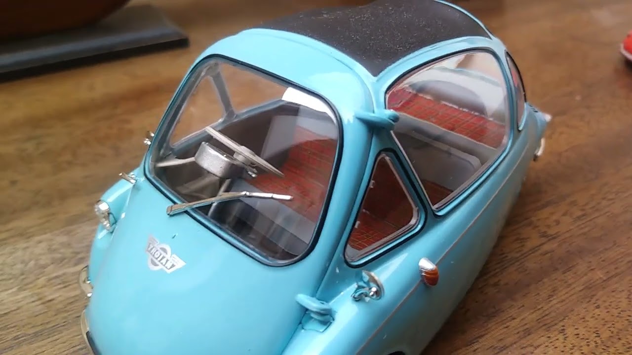 Heinkel Trojan 1/18 scale diecast model bubble car