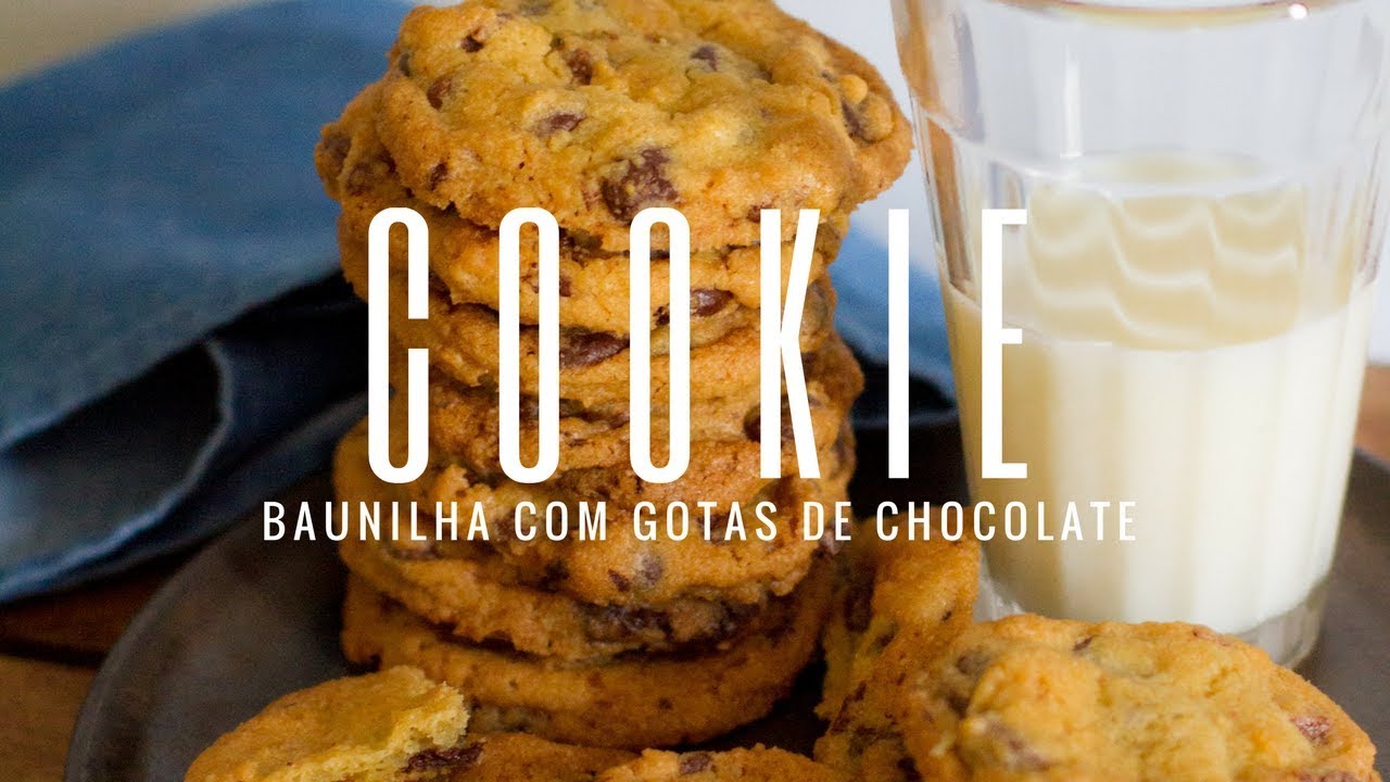 COOKIE DE BAUNILHA COM GOTAS DE CHOCOLATE