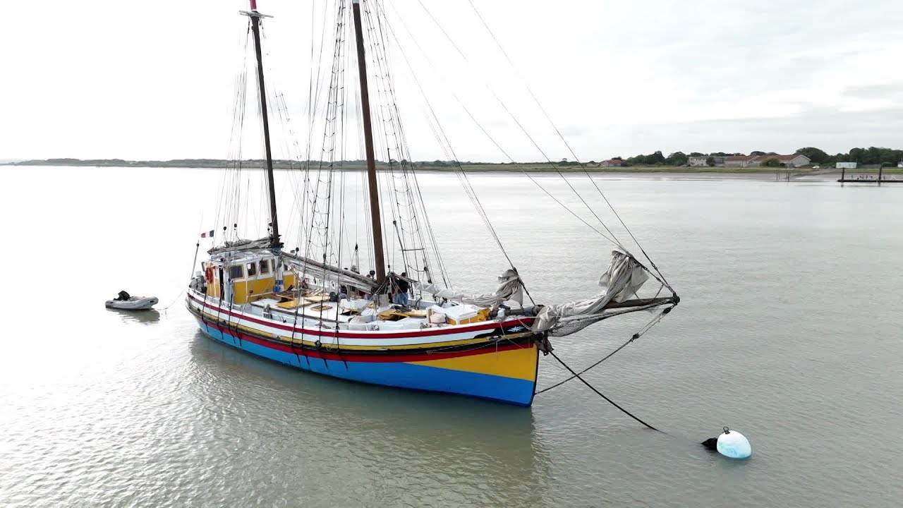 Croisi&egrave;re &agrave; la voile sur la Charente &agrave; bord de l'Albarquel