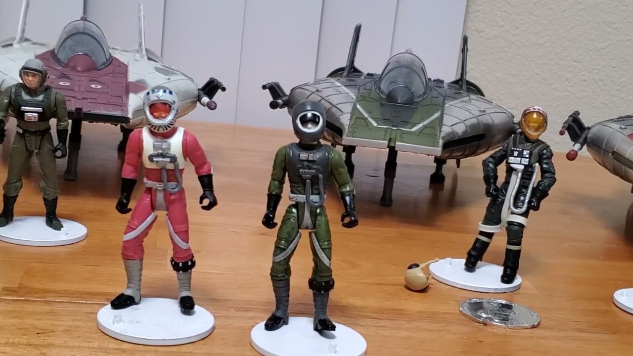 Hasbro/Kenner A-Wing Pilot Comparison