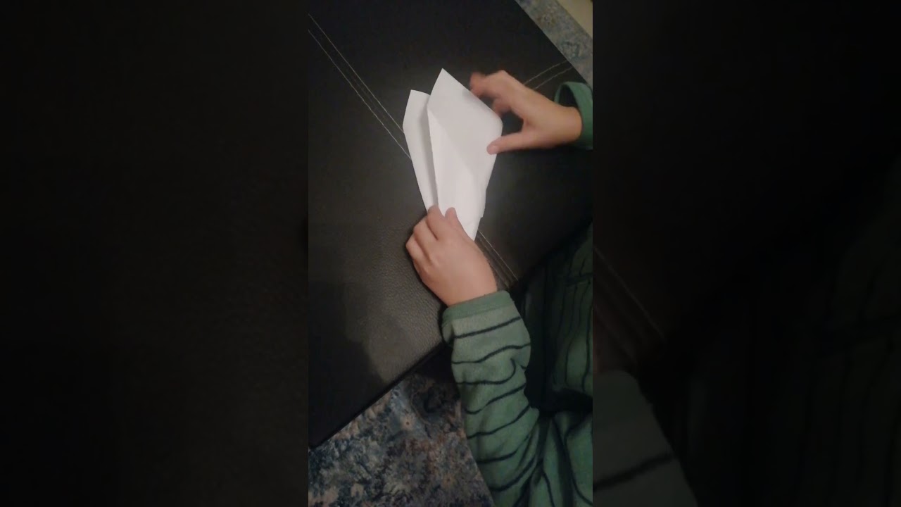 Aprende a hacer aviones de papel por Enrique Turati