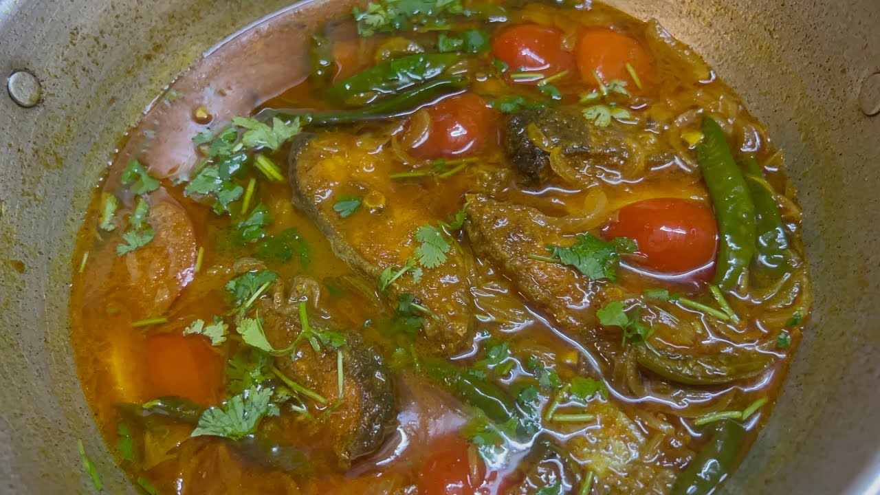 অসাধারণ স্বাদে ঝাল ঝাল বোয়াল মাছের তেল ঝোল রান্নার রেসিপি - Boal Fish Curry-Bangladeshi Fish Recipe