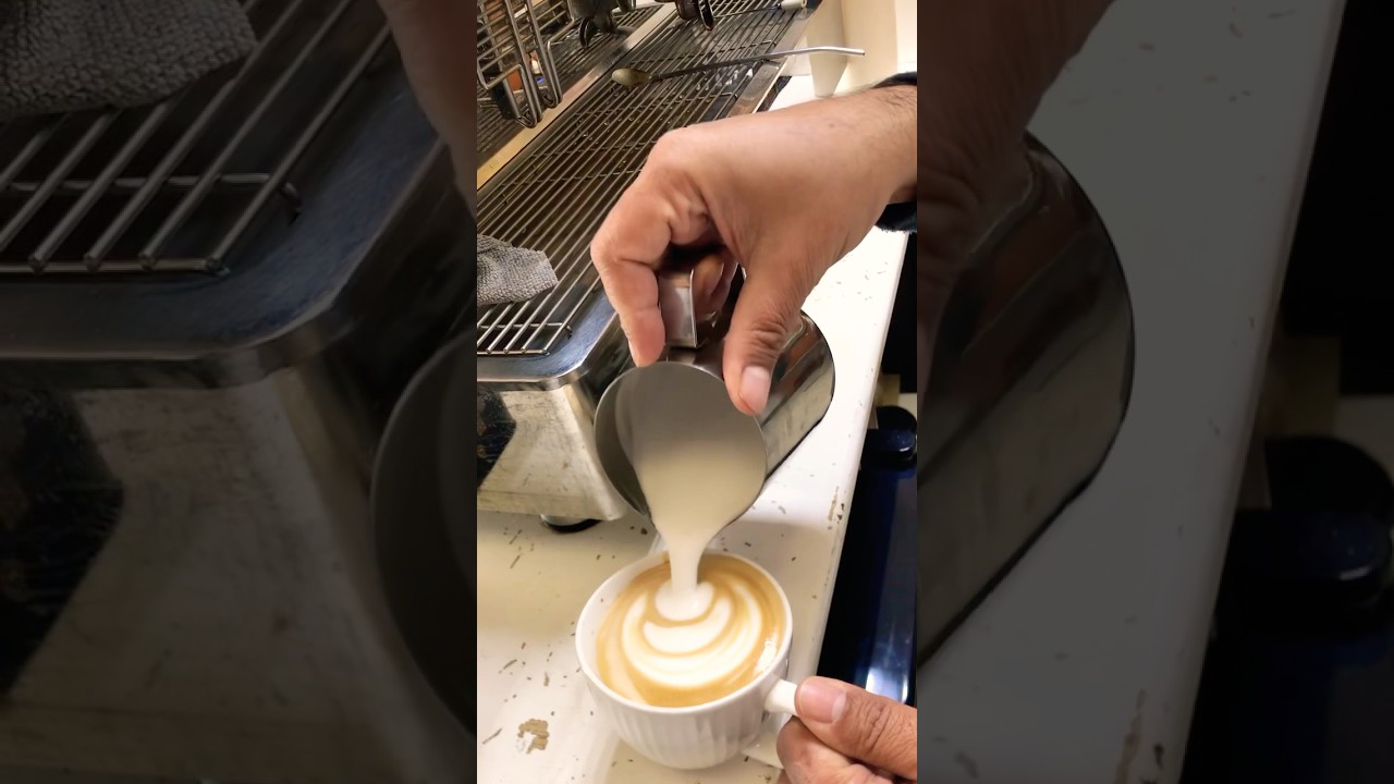 Simple and easy latte art 💐 