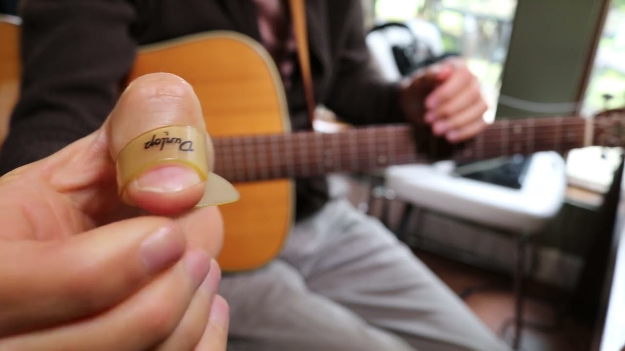 Dunlop 9073P Ultex Thumbpick Demo [PRICE IN DESCRIPTION]