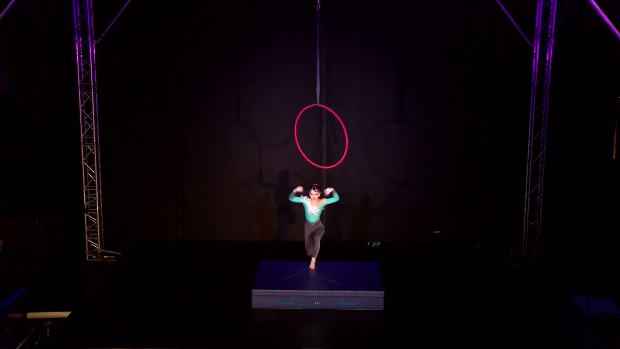 Škrabálková Aneta 3  místo Winter Cup 2026 AERIAL HOOP PROFI WOMEN
