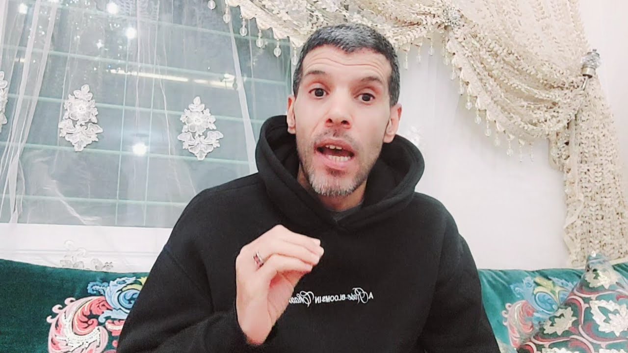 طاكسي وموخنونة تناتفو وها علاش... والحياني يخرج عن صمته 