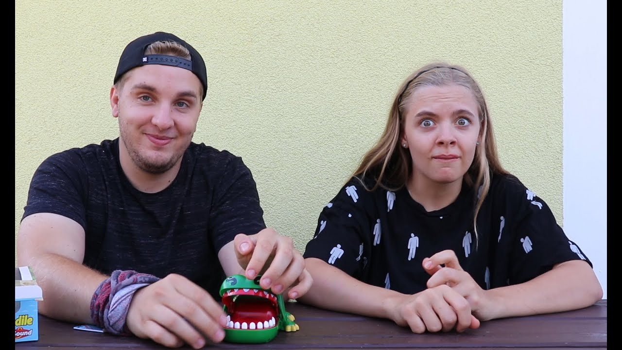 Sourozenecká challenge s krokodýlem! Koho prvního kousne?