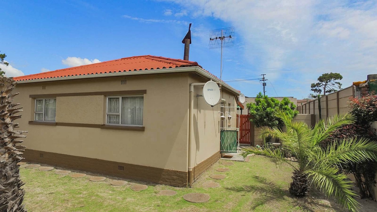 4 Bedroom House for sale in Western Cape | Cape Town | Goodwood | Ruyterwacht |