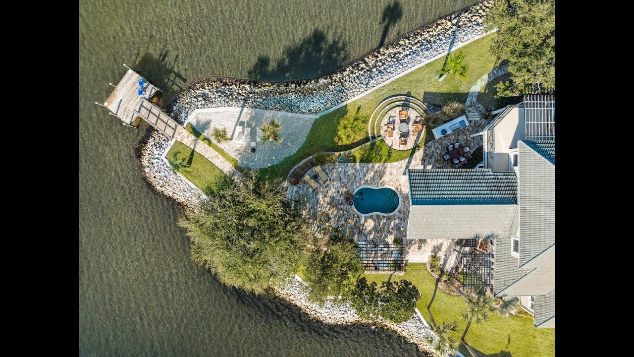 221 Bay Circle Drive | Private Peninsula Bayfront Legacy Estate With Resort-Style Living
