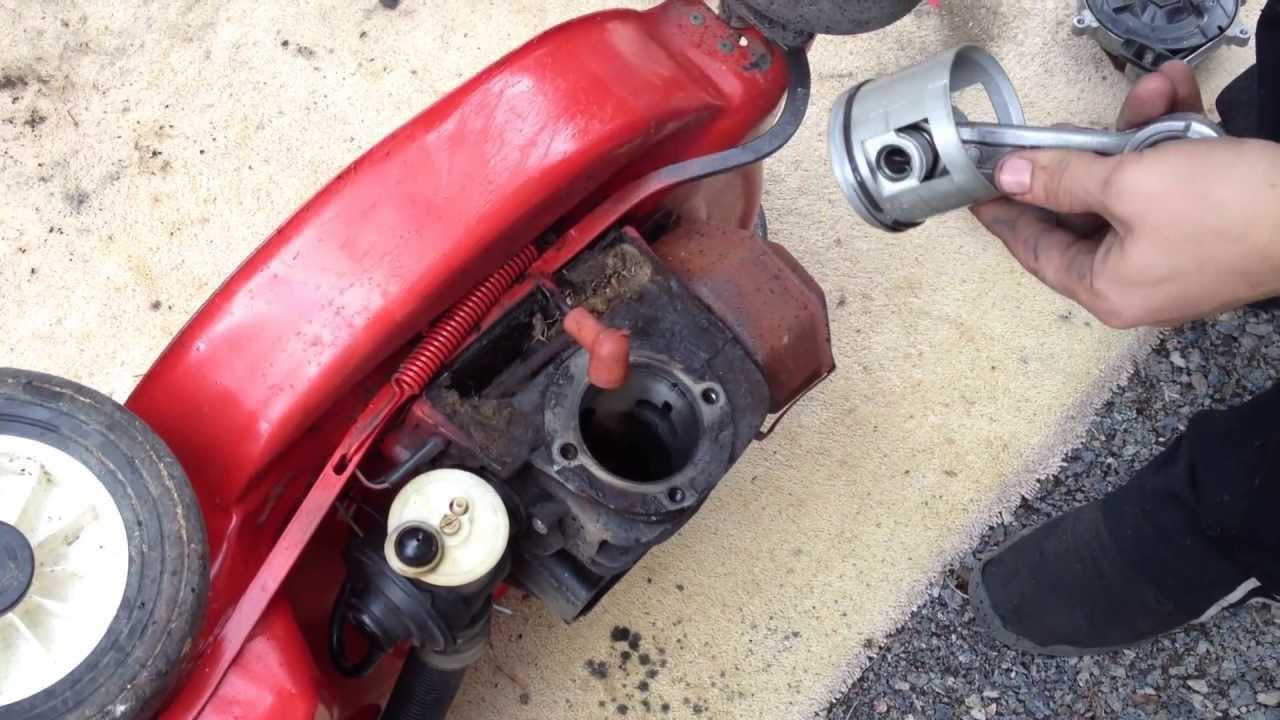 PushMowerRepair.com - Victa Piston and Rings Part 2