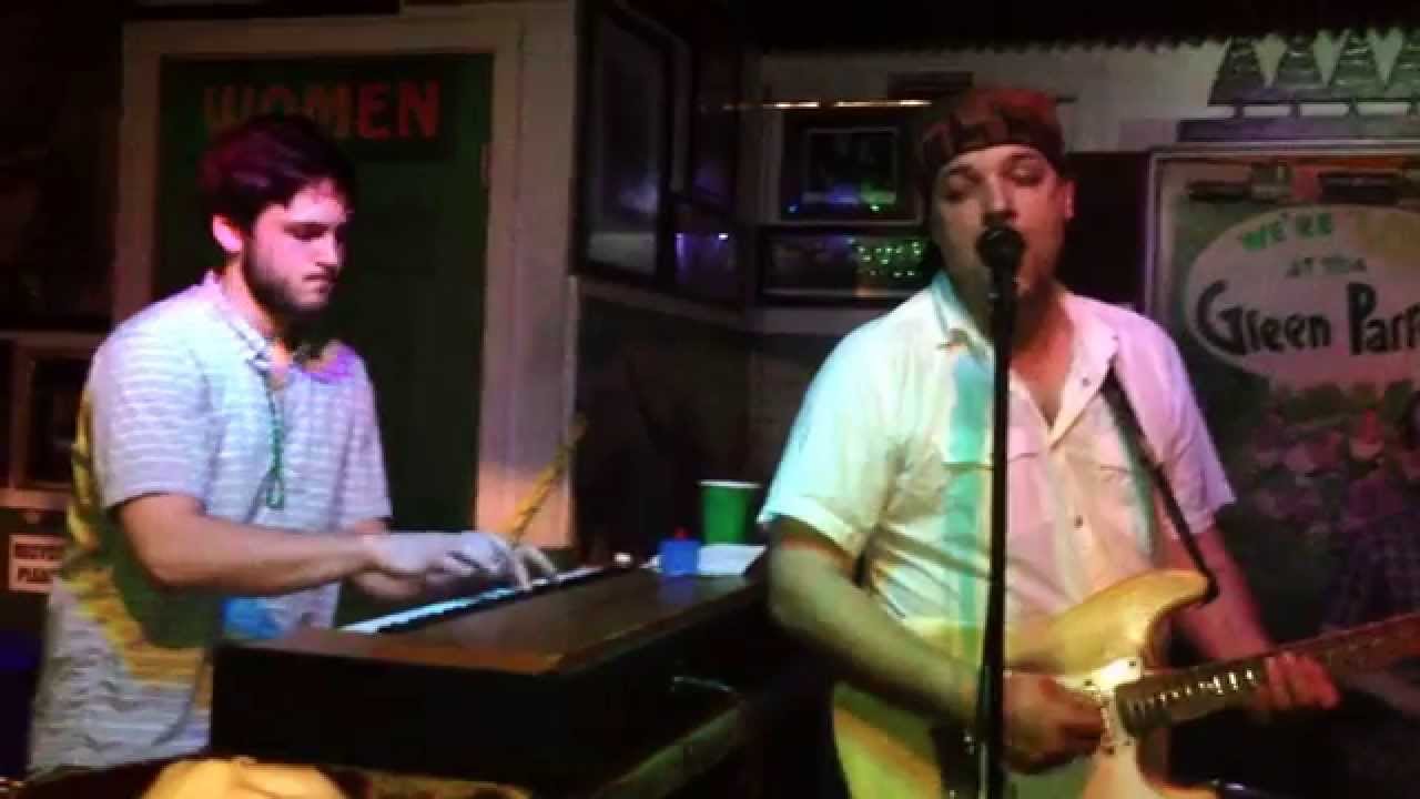Donna the Buffalo - Who stole my monkey - Key West 2015