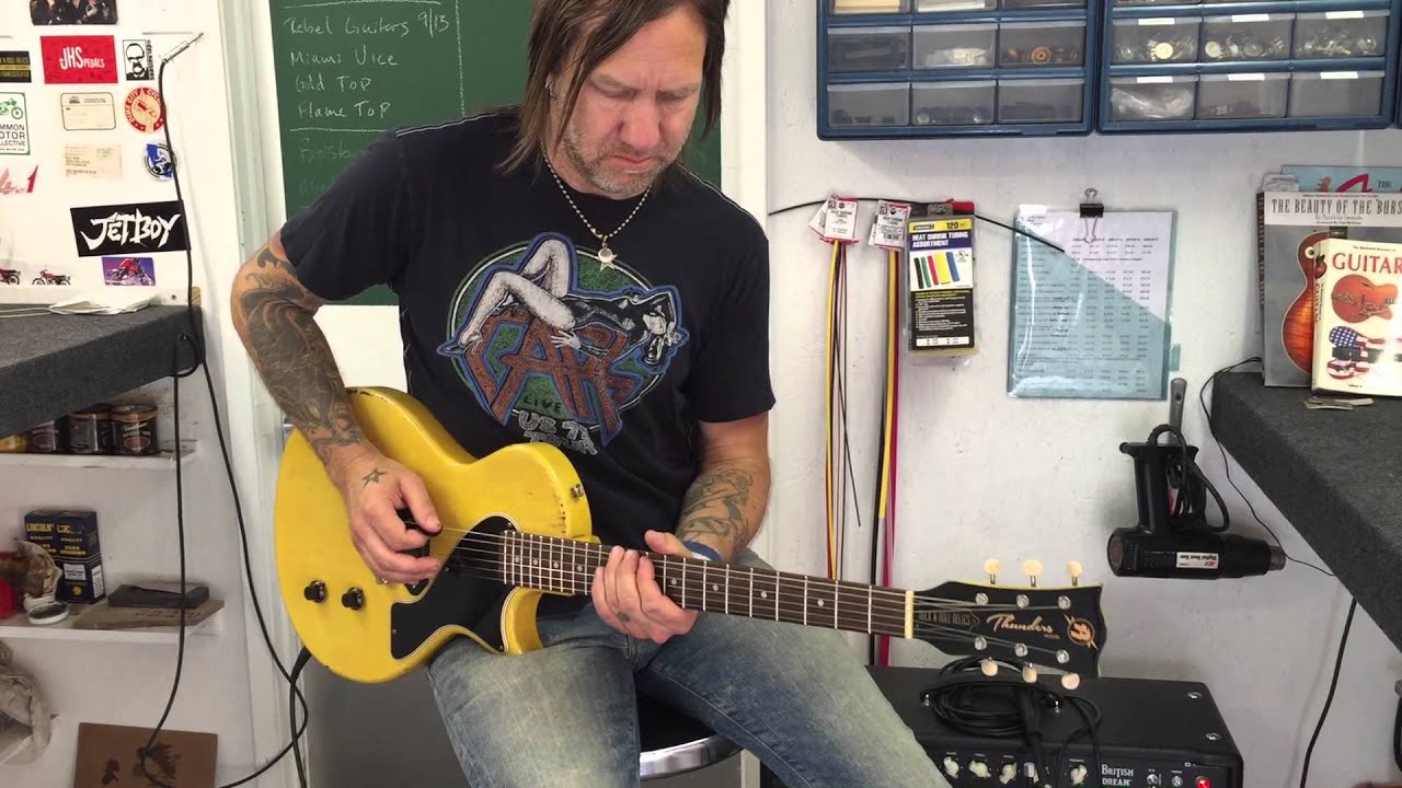 Thunders model by RockNRollRelics with a StrayCat P90