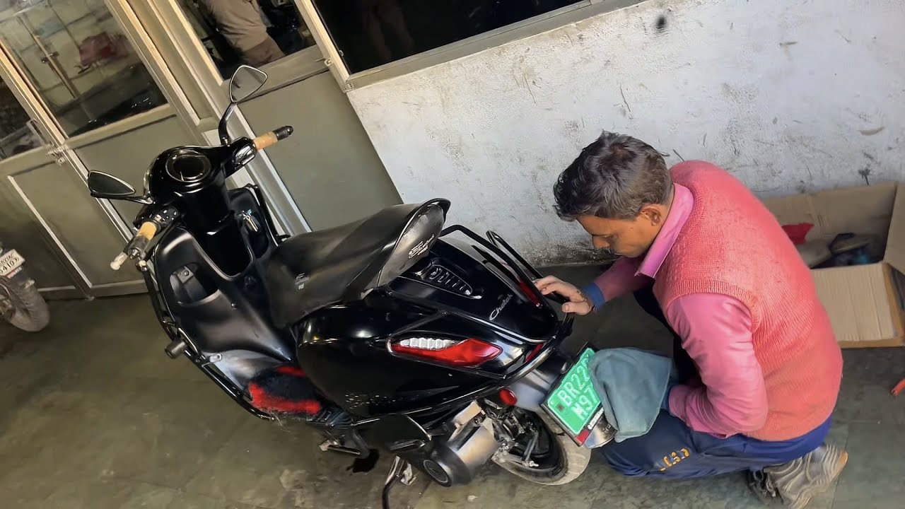 Aaj Apne Scooty (Bajaj Chetak) ka service karne aaye Hai😀