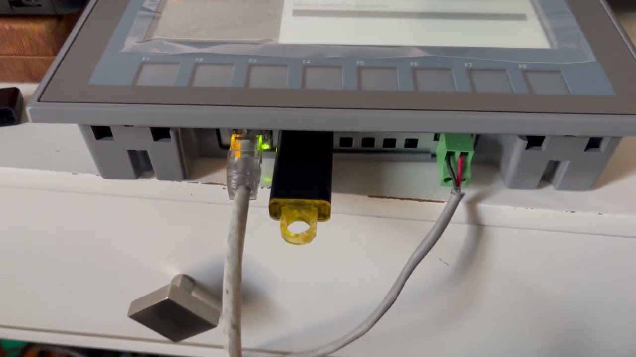 KTP 700 B&aacute;sico | Copia de seguridad USB | Panel t&aacute;ctil Siemens KTP 700 | BackUp and Restore