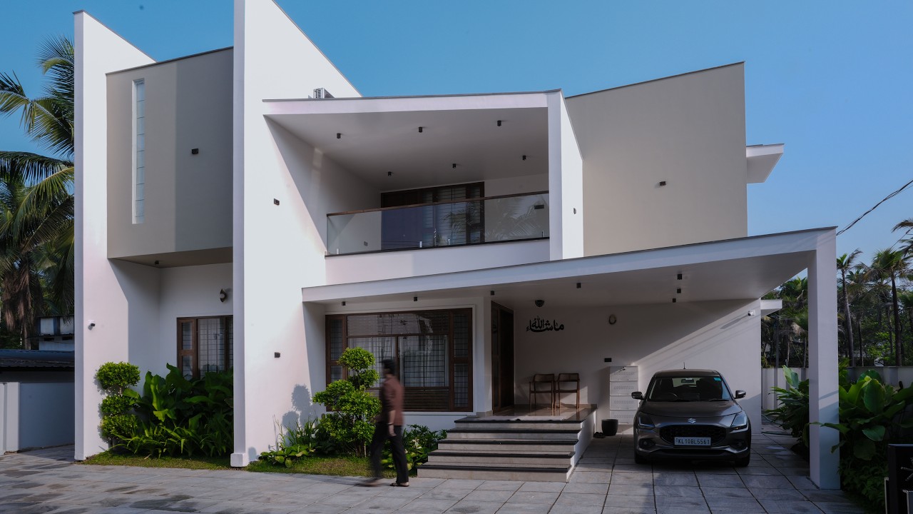 2400 sq. ft. of modern contemporary living on a compact plot