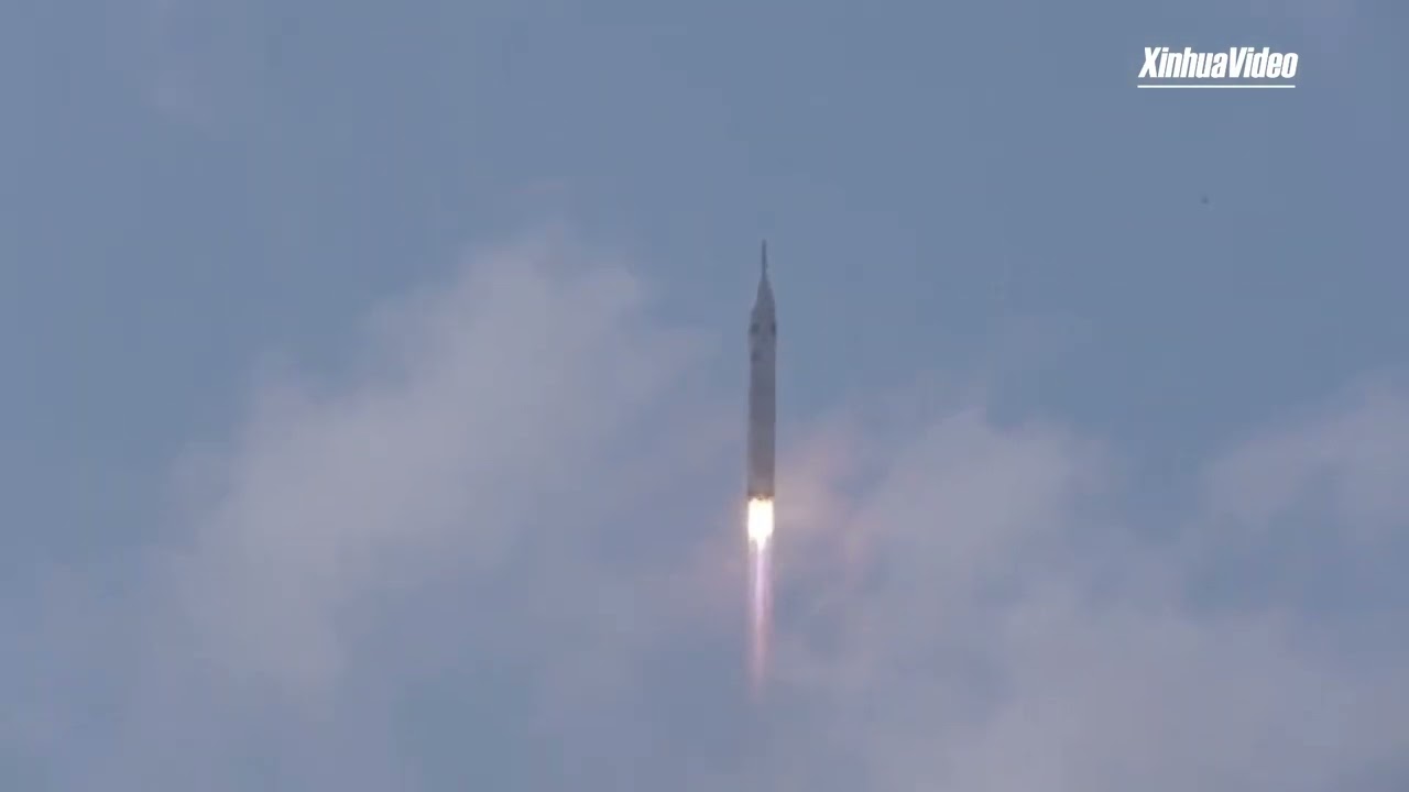 China conducts low-altitude flight test for Long March-10 rocket
