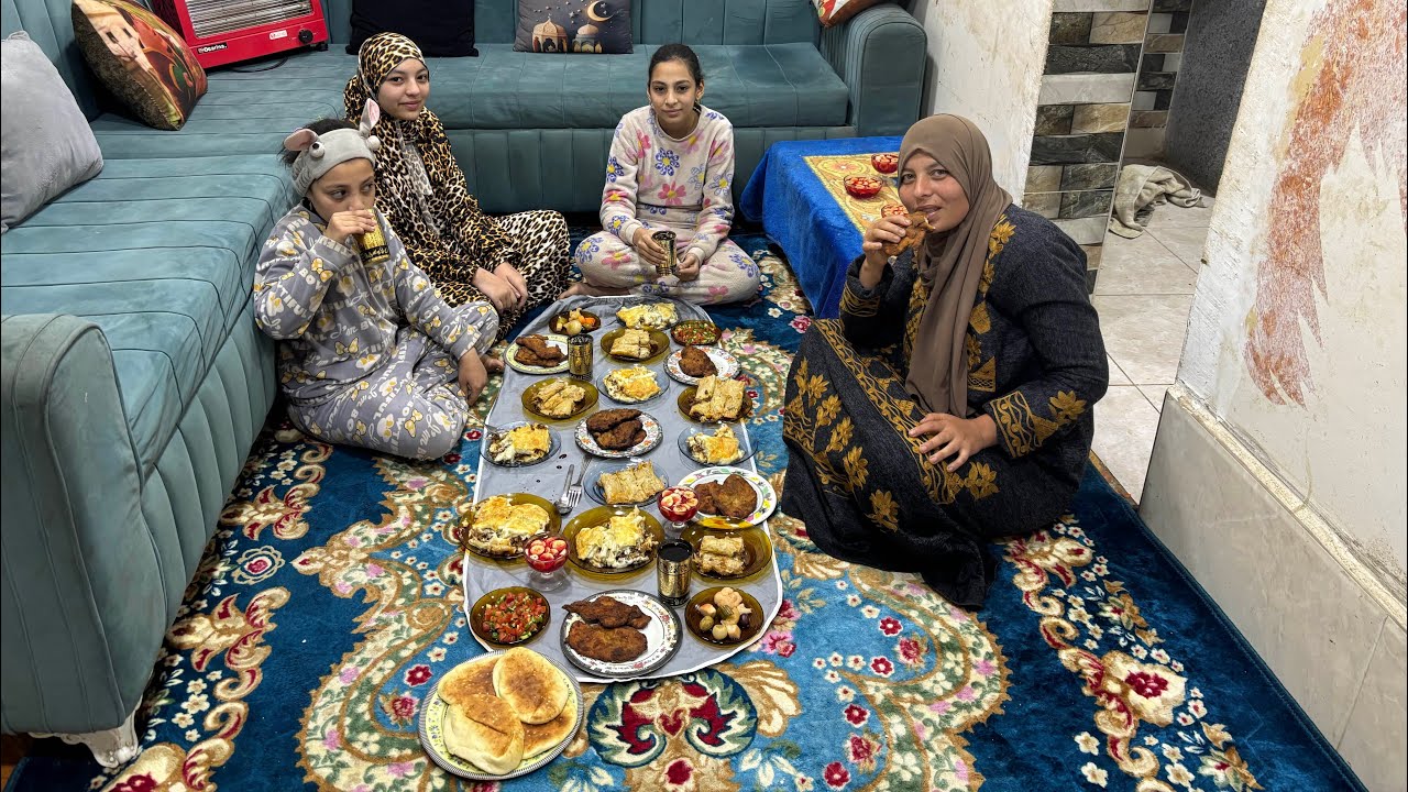 سفره تاني يوم رمضان عملت من نص كيلو لحمه ونص كيلو بنيه احلي سفره تشرف اي عزومه 👍🏻❤️