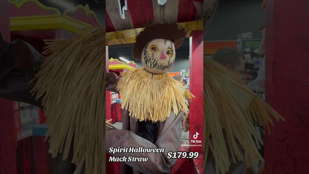 Spirit Halloween - Mack Straw #spirithalloween #halloween #halloweendecorations