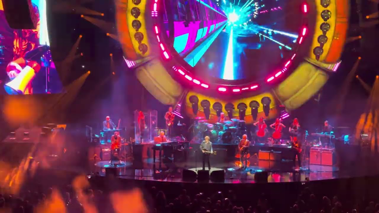 ELO ~ 14 Last Train To London ~ 08-27-2024 Live at Climate Pledge Arena in Seattle, WA