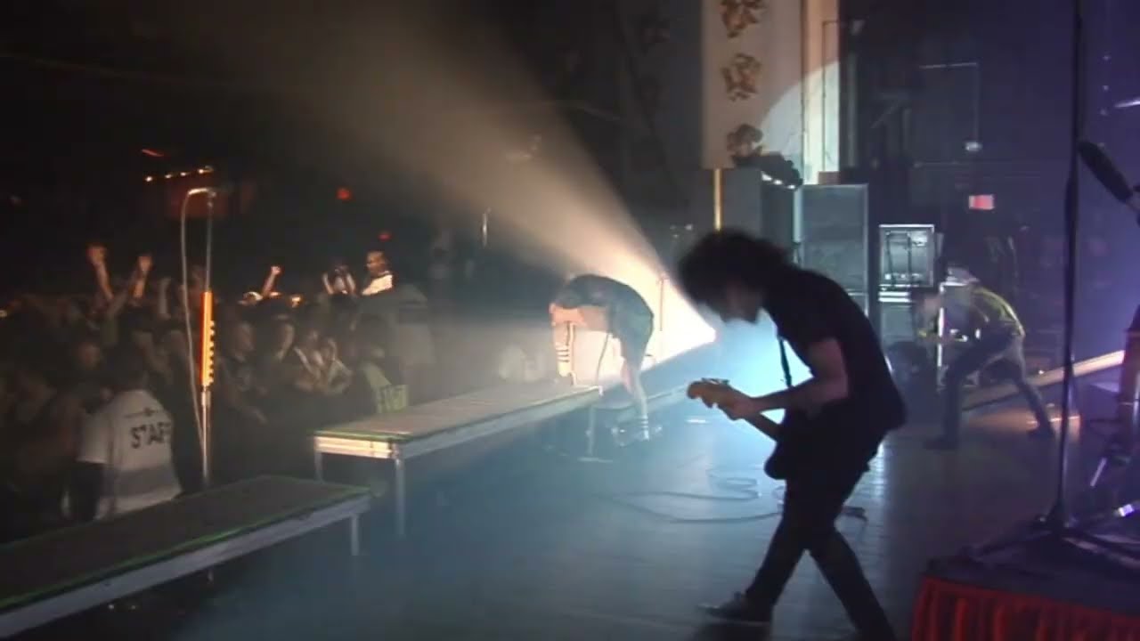 The Devil Wears Prada - Outnumbered (Live @ Palladium, Worcester - 2011) Dead & Alive DVD
