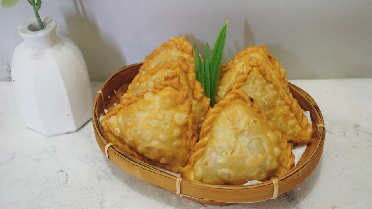 PASTEL DENGAN ISIAN DAGING CINCANG - Gurih, Renyah, Wajib Coba !!