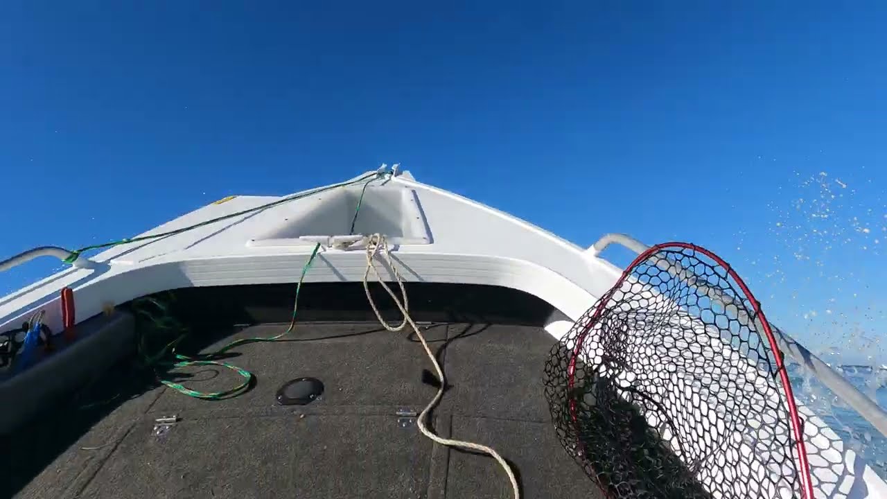 Sussex inlet ( Jervis bay area) crossing the bar. BEST BITS(9 to 11 minutes)