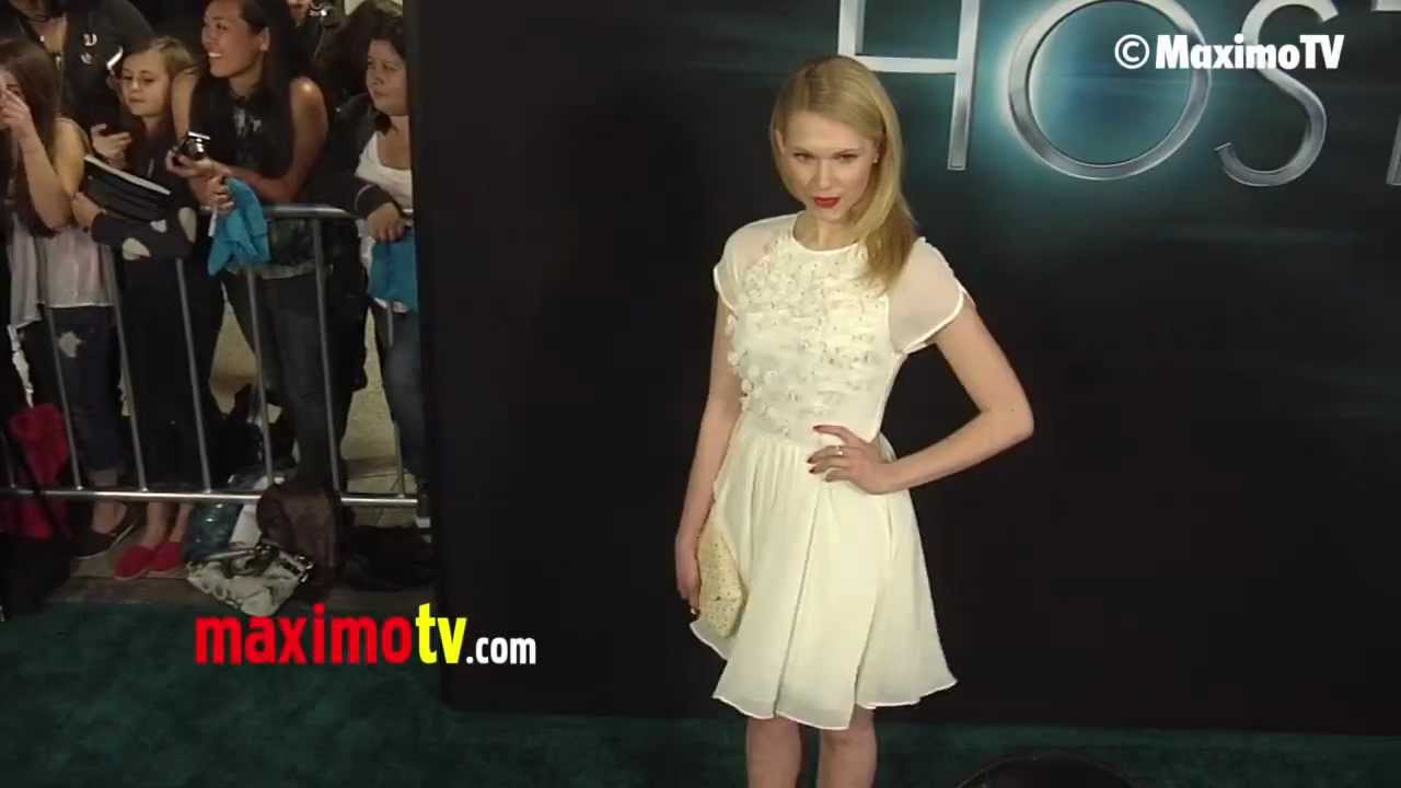 Claudia Lee 