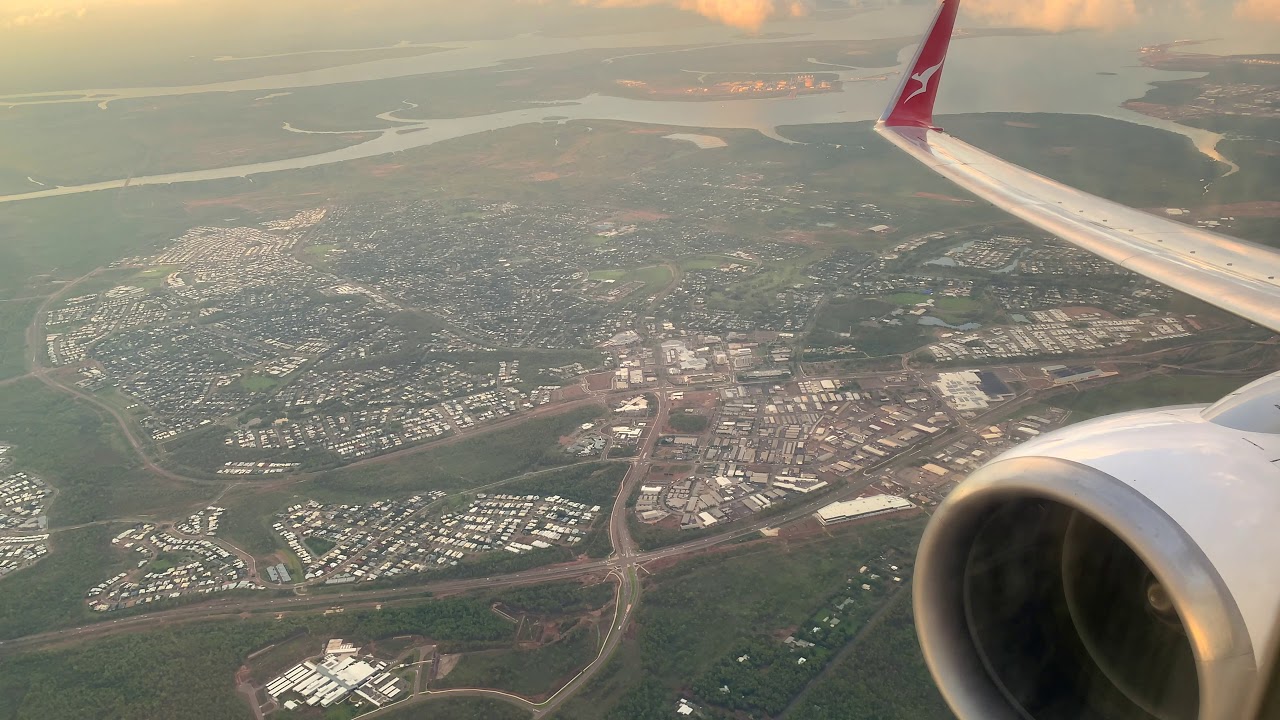 Qantas 737 full takeoff footage Darwin International Airport at sunrise