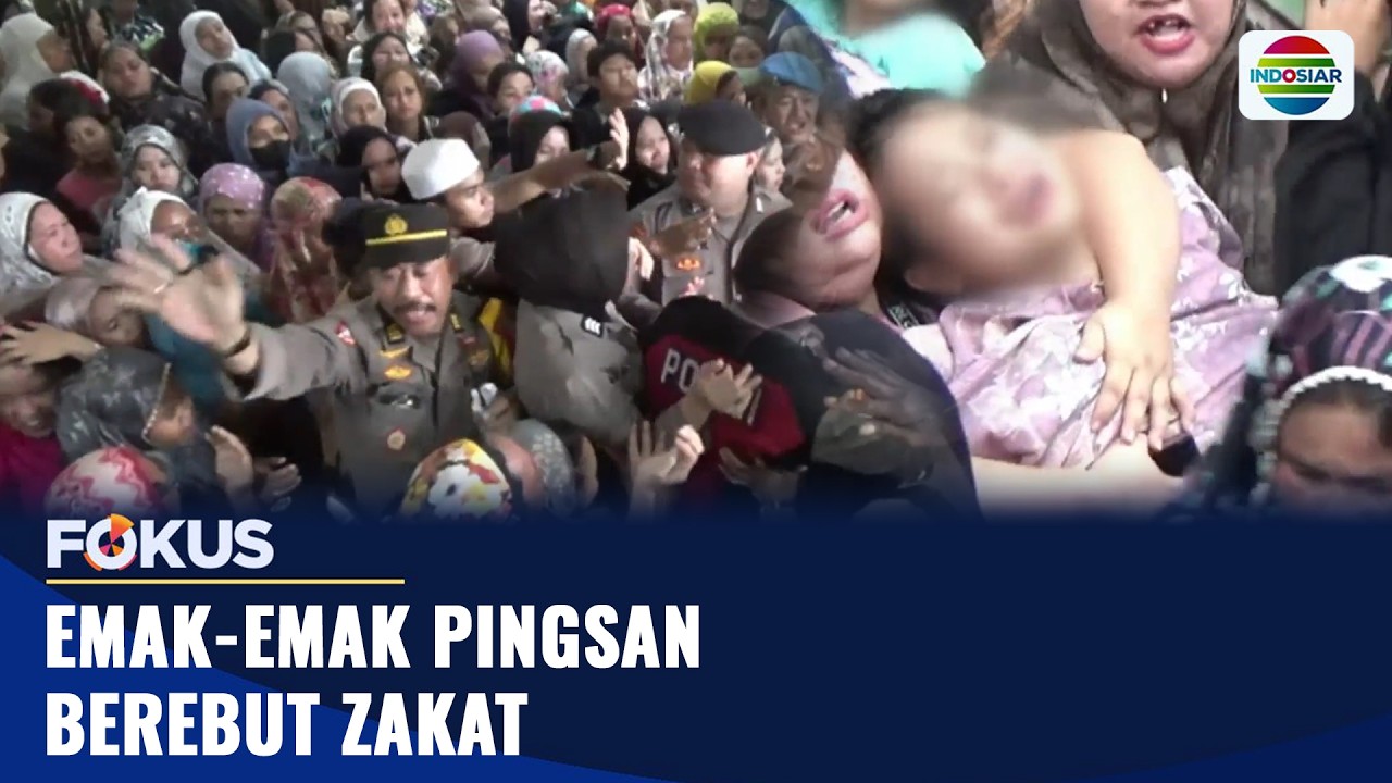 Emak-Emak Pingsan Berebut Zakat | Fokus