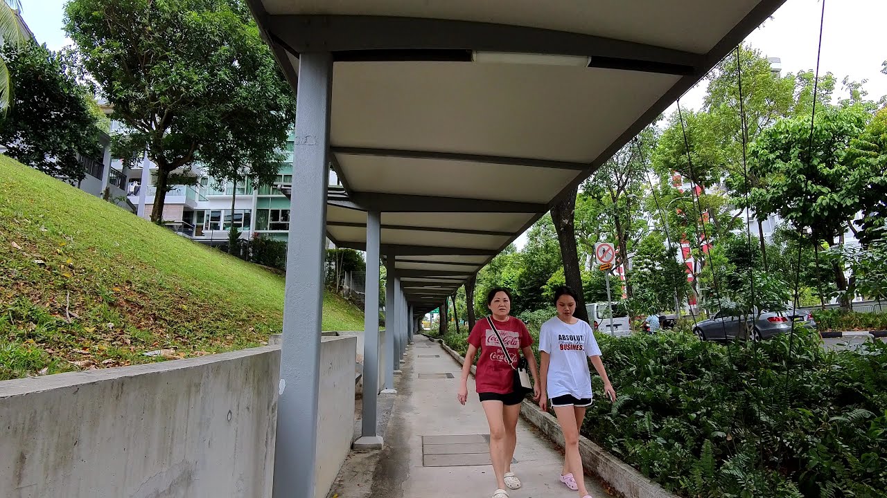Weekday afternoon walk from Yio Chu Kang MRT Station (NS15) to Lentor MRT Station (TE5)
