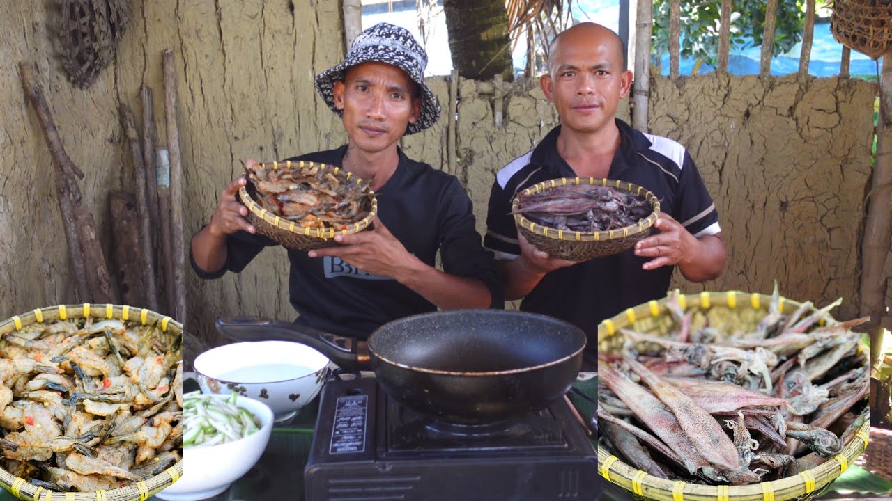 Bữa Cơm Gia Đình : Mực Ghim Kho Thịt . Tôm Dẻo Chiên. Canh Bầu Nấu Tôm - Toàn Đen Sơn Dược Vlog 