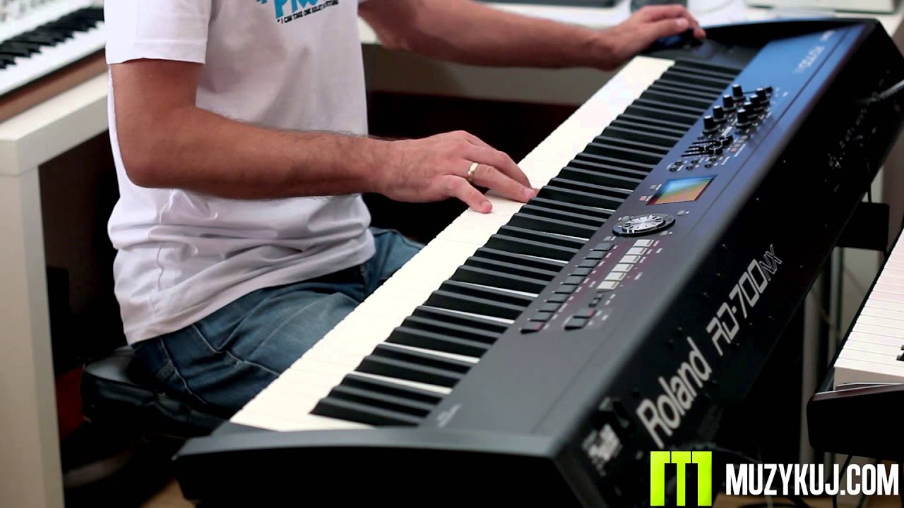 Roland RD700NX synths