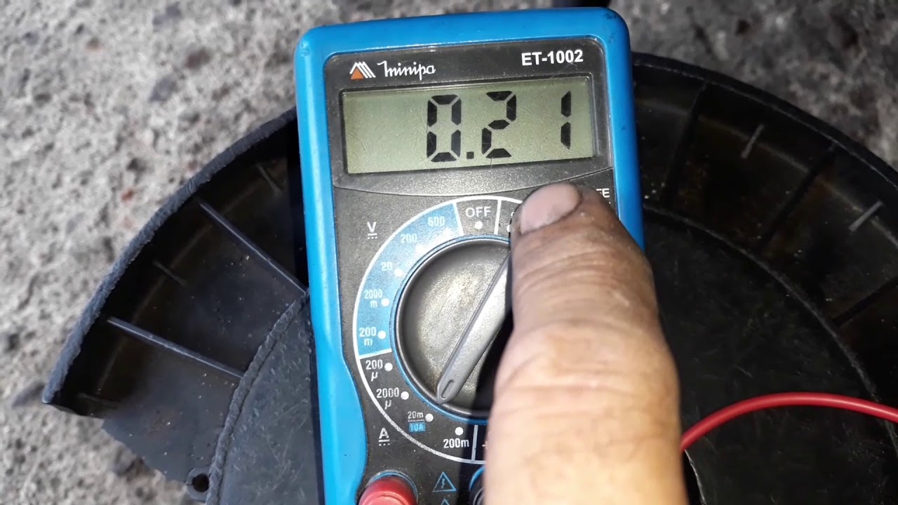 Como fazer o teste se a bateria estar recebendo CARGA (AMPERAGEM )  MOTO NXR 125 BROS 2013