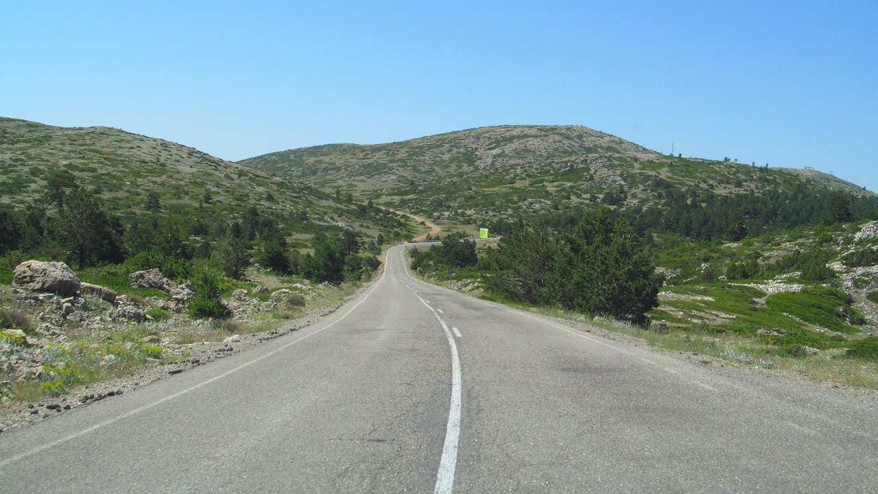 Spain: road A-2520 to the Javalambre ski area (2000 m)