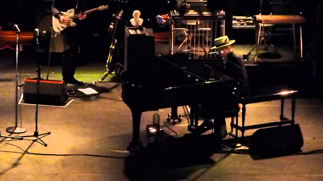 Bob Dylan And His Band, LIve at Muziekgebouw Frits Philips, Eindhoven, NL Nov. 2, 2015